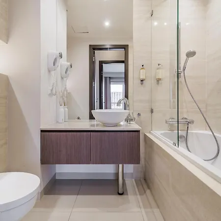 Platinum Towers - Luxury Centre With A View Apartmán