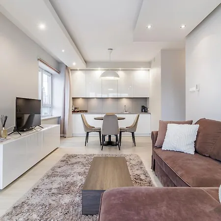 Heart Of - Premium 2-room, Centre *